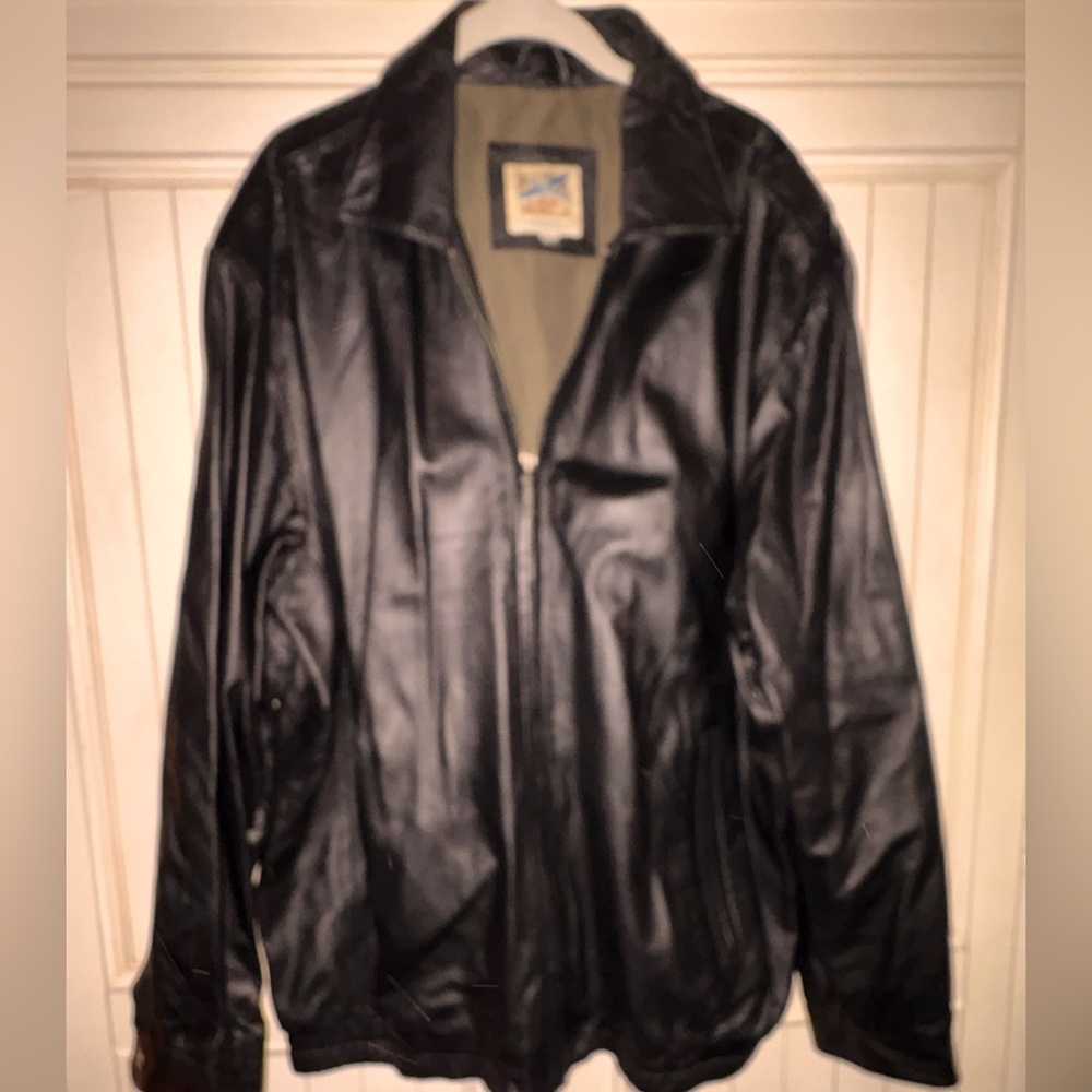 TravelSmith Black Lightweight Shirt Jacket